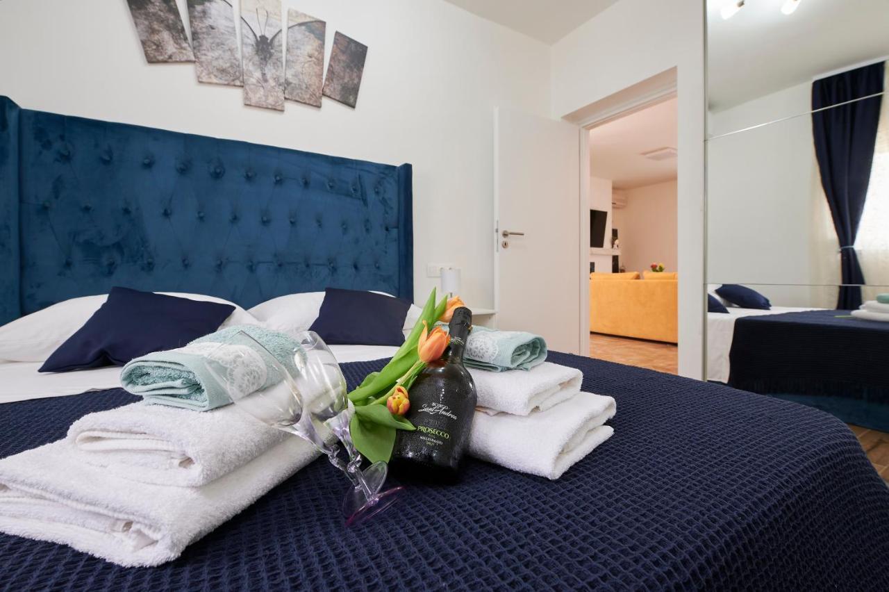 New 4* Apartman Zoa In Трогир Экстерьер фото