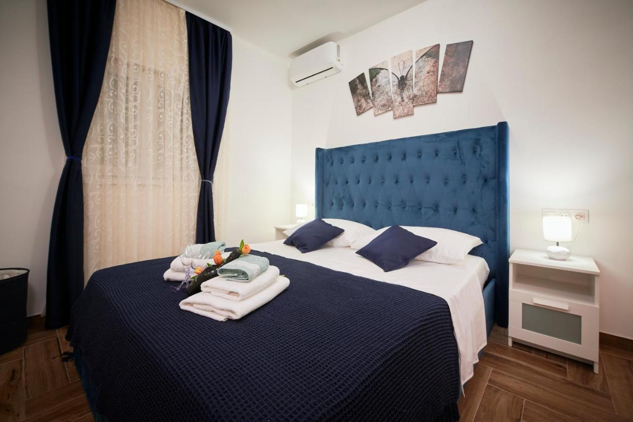 New 4* Apartman Zoa In Трогир Экстерьер фото